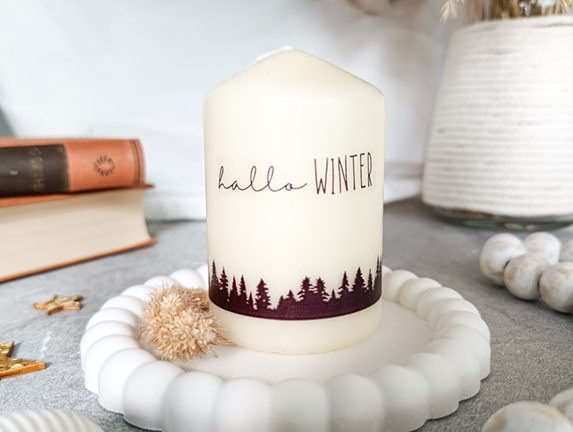 Kreatives Flair: DIY-Kerzengestaltung mit Gießmasse und Wasserschiebefolie