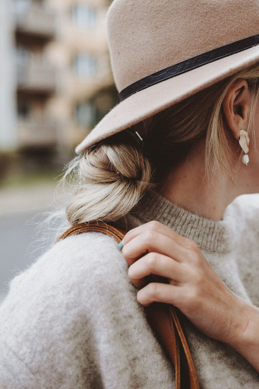 Perfect Hat for Traveling Days